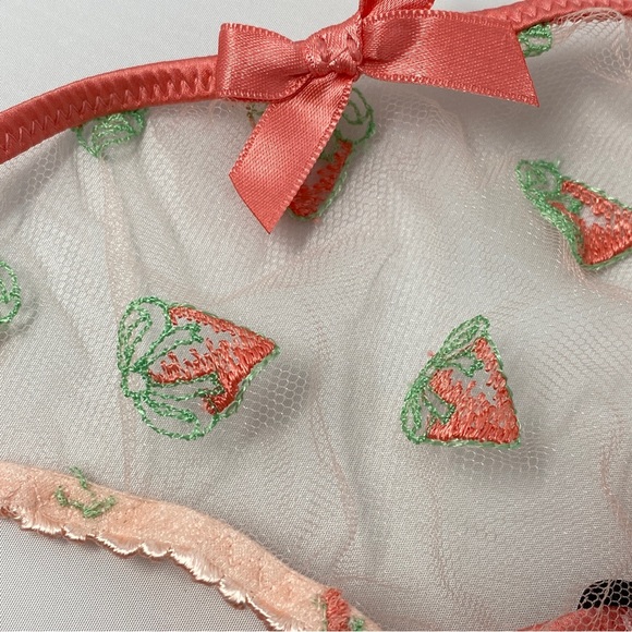 Agent Provocateur Fraise Baby Pink Red Thong NWT - Picture 6 of 9